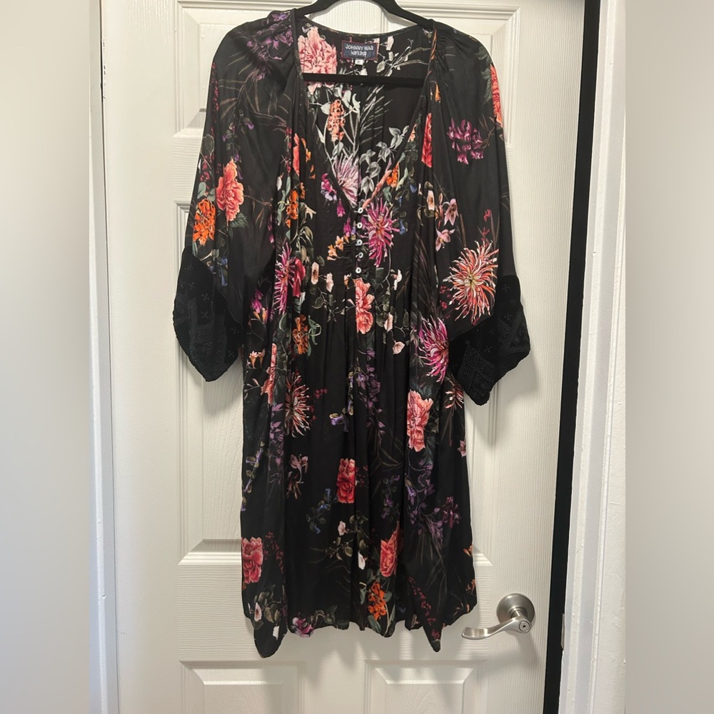 Johnny Was Workshop V-Neck Button Down Silk Blend a-line mini Dress